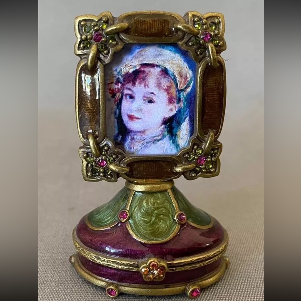 Rare Jay Strongwater Jeweled Enameled Trinket Box with Picture Frame
NEW 
5052